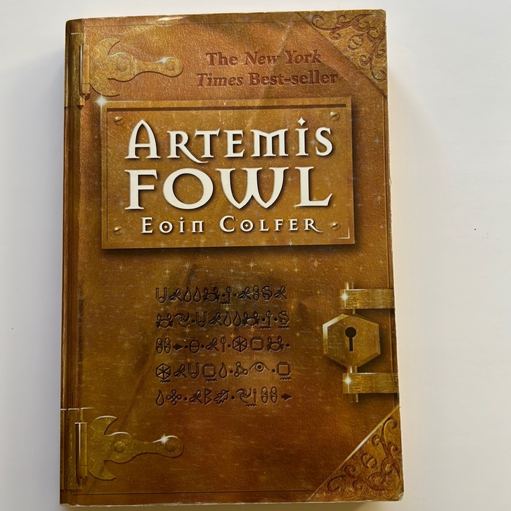 Artemis fowl by Eoin Colfer